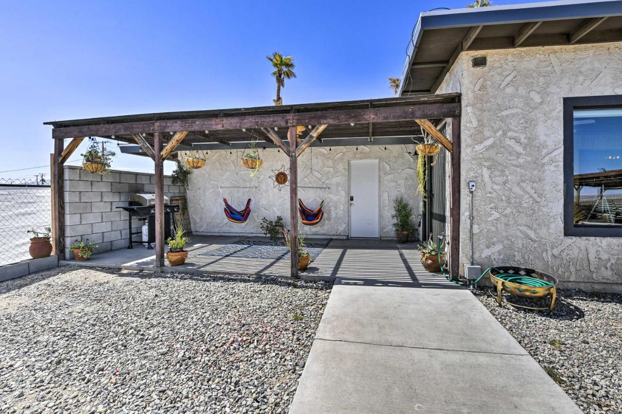 Chic Joshua Tree Pad With Mountain Views And Hot Tub Villa Twentynine Palms Exterior photo